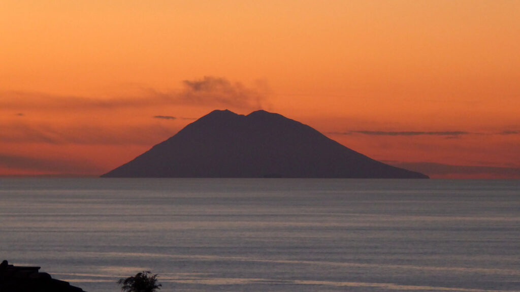 Calendario Partenze Isole Eolie 2024